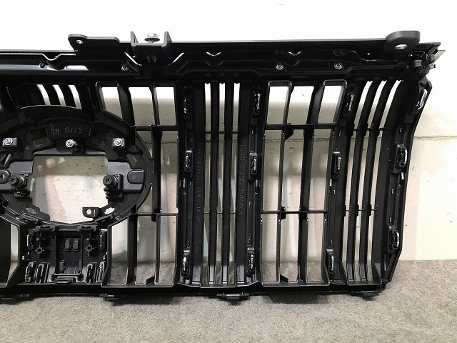 新車取り外し! ランドクルーザー/ランクル/プラド 150系/TRJ150W/GDJ/GRJ/150W/151W 純正 後期 フロントグリル 53111-60C10/C50(113073)