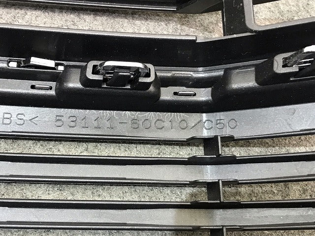 新車取り外し! ランドクルーザー/ランクル/プラド 150系/TRJ150W/GDJ/GRJ/150W/151W 純正 後期 フロントグリル 53111-60C10/C50(113074)