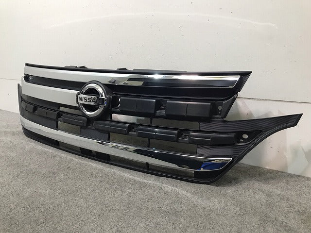 デイズルークス ハイウェイスター B21A 純正 フロントグリル/ラジエターグリル/ラジエーターグリル 6400F829 日産(113088)