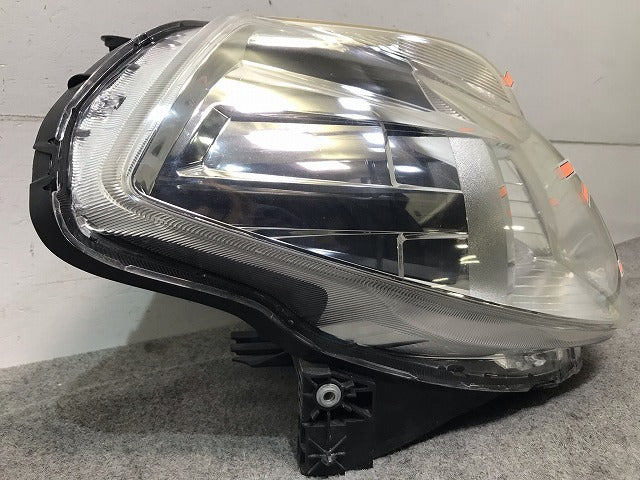 ティーダ C11/JC11/NC11 純正 右ヘッドライト/ランプ ハロゲン STANLEY P7779 日産(113136)