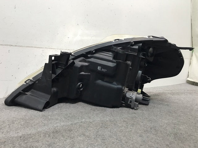 ティーダ C11/JC11/NC11 純正 右ヘッドライト/ランプ ハロゲン STANLEY P7779 日産(113136)