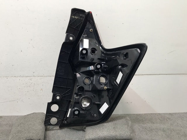 ノート E12/HE12/NE12/SNE12 純正 後期 左テールランプ/ライト/レンズ LED ICHIKOH D202 26075-6A01C 日産(113146)