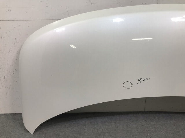 ワゴンR スティングレー MH23 純正 ボンネット/エンジンフード 57300-70K50-000 パールホワイト カラーNo.Z7T スズキ(113402)