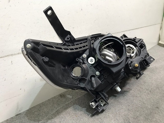 プレマシー CREW/CR3W 純正 後期 左ヘッドライト/ランプ キセノン HID レベライザー AFS付 STANLEY P7696 マツダ(113771)