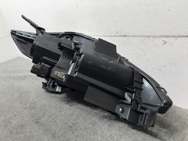 プレマシー CREW/CR3W 純正 後期 左ヘッドライト/ランプ キセノン HID レベライザー AFS付 STANLEY P7696 マツダ(113771)