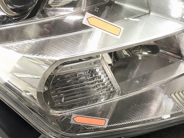 MPV LY3P 純正 右ヘッドライト/ランプ キセノン HID レベライザー STANLEY P5620 マツダ(113775)