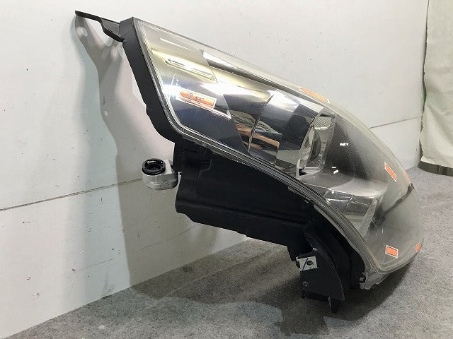MPV LY3P 純正 右ヘッドライト/ランプ キセノン HID レベライザー STANLEY P5620 マツダ(113775)