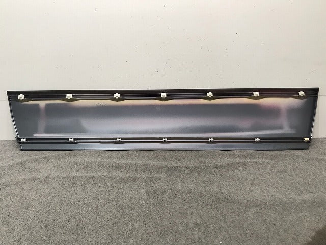 SLクラス R129 純正 右フロントドア サイドパネル マッドガード 129 690 04 40 1296900440 グレー メルセデスベンツ(113813)
