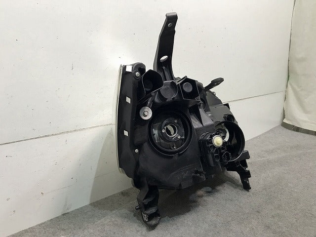 セレナ ハイウェイスター S/X/G C26/FPC26/NC26/FNPC26/HC/HFC/FNC26 純正 前期 左ヘッドライト/ハロゲン レベライザー 100-23096(113820)