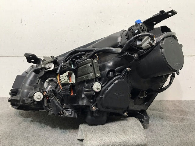 シーマ F50/GF50/GNF50/HF50 純正 右ヘッドライト/ランプ キセノン HID バラスト STANLEY P2940 日産(113845)