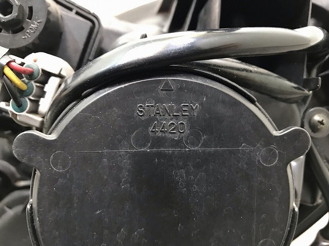 シーマ F50/GF50/GNF50/HF50 純正 右ヘッドライト/ランプ キセノン HID バラスト STANLEY P2940 日産(113845)