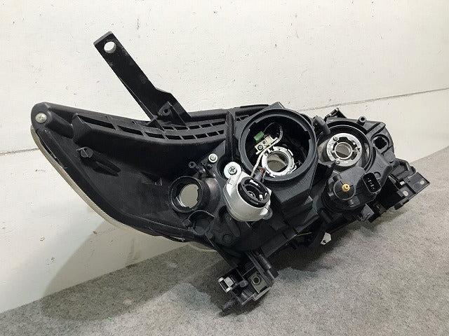 プレマシー CREW/CR3W 純正 中期 左ヘッドライト/ランプ キセノン HID レベライザー STANLEY P7696L マツダ(113887)