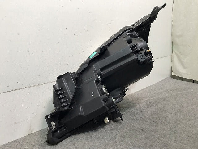 MPV LY3P 純正 右ヘッドライト/ランプ キセノン HID 刻印ネ STANLEY