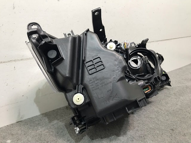 セレナ C27/GC27/GFC27/GNC27/GFNC27 純正 前期 左ヘッドライト/レベライザー LED キセノン HID AFS無 KOITO 100-23721 日産(113975)