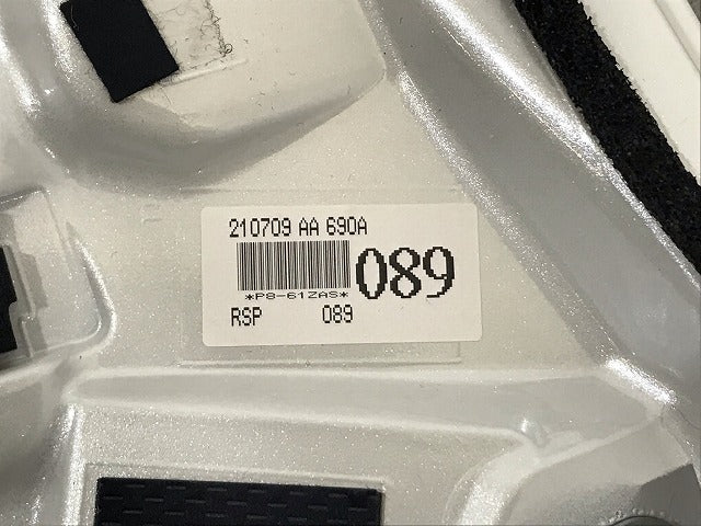 新車外し!プリウス ZVW50/ZVW51/ZVW55 純正 リアスポイラー/ルーフスポイラー/ウィング 76085-47080/76871-47070 プラチナホワイトパール 089(114014)
