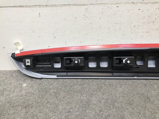 新品! アルティオン 3H系 2017- 純正 左リアドアモール/プロテクター 3G8 853 991B 3G8854899GRU 未塗装 フォルクスワーゲン(114165)