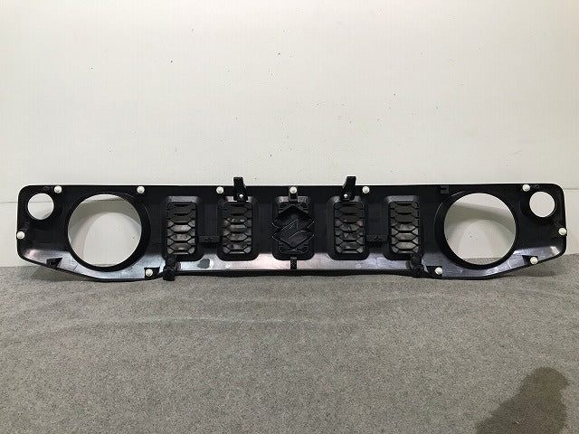 ジムニー/ジムニーシエラ JB64W/JB74W 純正 フロントグリル/ラジエターグリル/ラジエーターグリル 72111-78R0 素地 スズキ(114174)