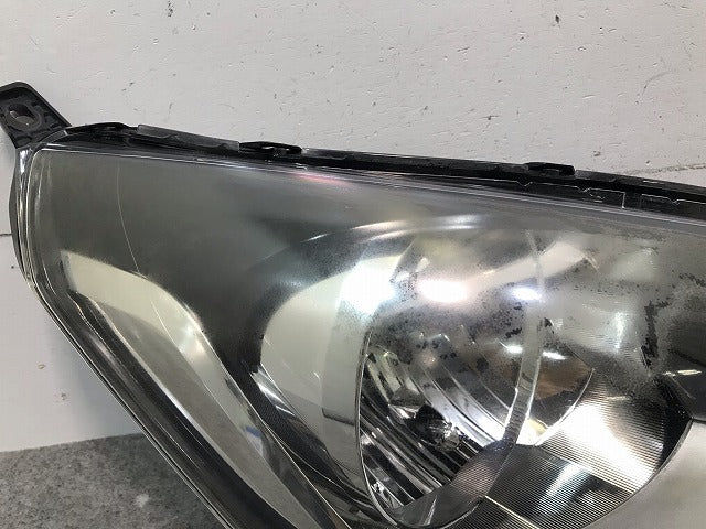 eKワゴン B11W 純正 右ヘッドライト/ランプ ハロゲン STANLEY W1046 純正品番 8301C576 三菱(114268)
