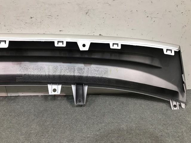 新車取り外し! ヴェゼル/VEZEL ハイブリッド RV3/RV4/RV5/RV6 純正 リアバンパーガーニッシュ/ディフューザー/下部 71562-3M0-N0(114288)