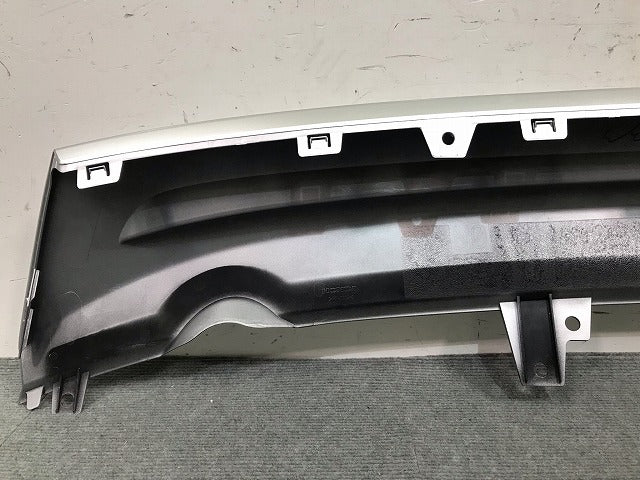 新車取り外し! ヴェゼル/VEZEL ハイブリッド RV3/RV4/RV5/RV6 純正 リアバンパーガーニッシュ/ディフューザー/下部 71562-3M0-N0(114289)
