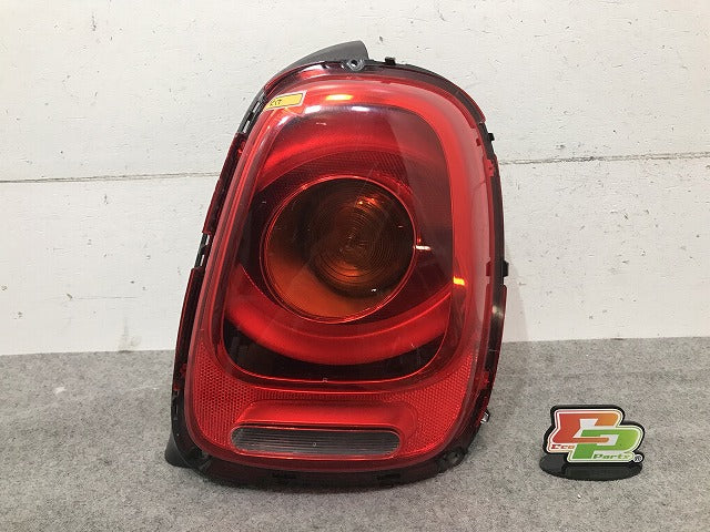 MINI/ミニ F55/F56/F57 純正 前期 右テールランプ/ライト/レンズ LED A065814/03.526.00/7297414-14 ミニ(114405)