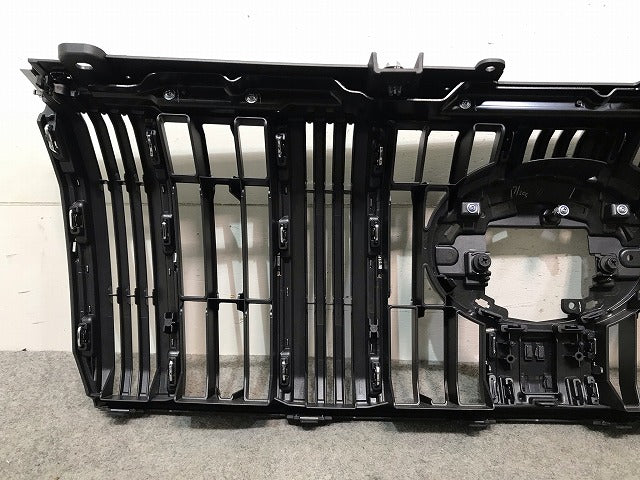 新車取り外し! ランドクルーザー/ランクル/プラド 150系/TRJ150W/GDJ/GRJ/150W/151W 純正 後期 フロントグリル 53111-60C10/C50(114510)