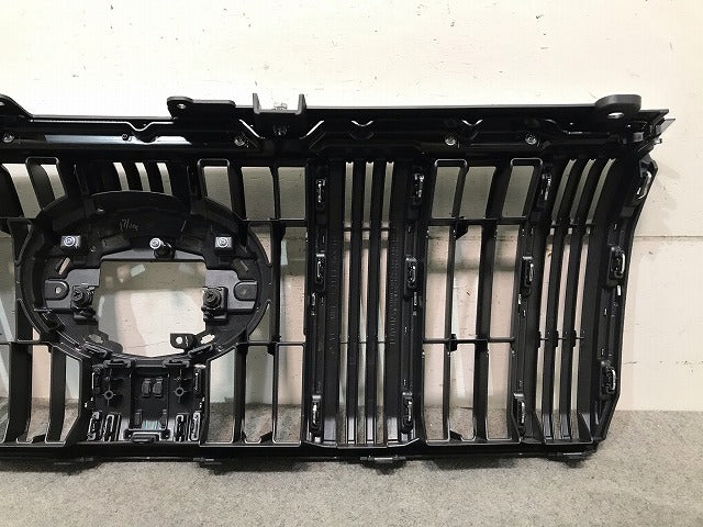 新車取り外し! ランドクルーザー/ランクル/プラド 150系/TRJ150W/GDJ/GRJ/150W/151W 純正 後期 フロントグリル 53111-60C10/C50(114510)