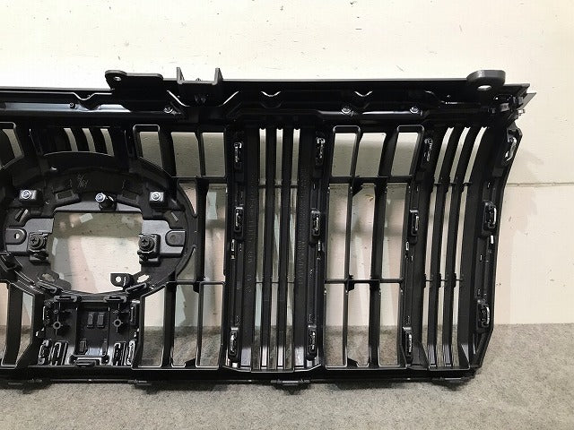 新車取り外し! ランドクルーザー/ランクル/プラド 150系/TRJ150W/GDJ/GRJ/150W/151W 純正 後期 フロントグリル 53111-60C10/C50(114512)
