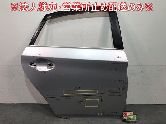 プリウス ZVW30 純正 後期 右リアドア バイザー付 シルバーメタリック カラーNo.1F7 トヨタ(114567)