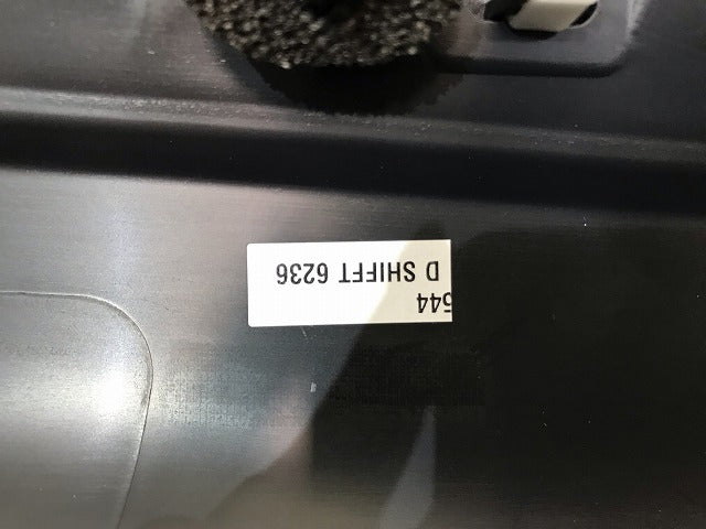 新品! レンジローバー/イヴォーグ LV2A/LV2NB/LV2XB 純正 左フロントドア サイドパネル マッドガード C8C9E 0416 LR084461 素地(114652)