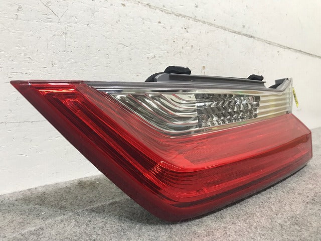新車取り外し! CR-V/CRV RW1/RW2 純正 右テールランプ/ライト/レンズ LED STANLEY W3780 34150-TLA-T01 ホンダ(114696)