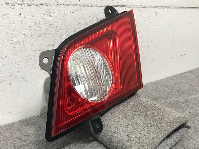 新車取り外し! フーガ 50系/Y50/GY50/PNY50/PY50 純正 前期 右テールランプ/ライト/レンズ ハロゲン KOITO 132-63786 B65E0-EG610(114800)