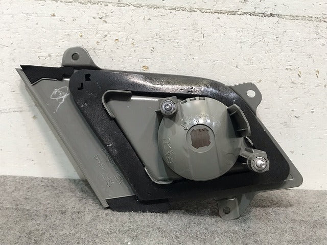 新車取り外し! フーガ 50系/Y50/GY50/PNY50/PY50 純正 前期 右テールランプ/ライト/レンズ ハロゲン KOITO 132-63786 B65E0-EG610(114800)