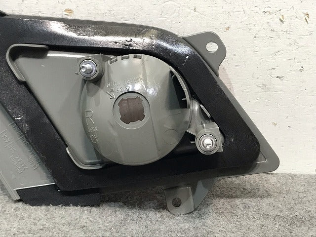 新車取り外し! フーガ 50系/Y50/GY50/PNY50/PY50 純正 前期 右テールランプ/ライト/レンズ ハロゲン KOITO 132-63786 B65E0-EG610(114800)