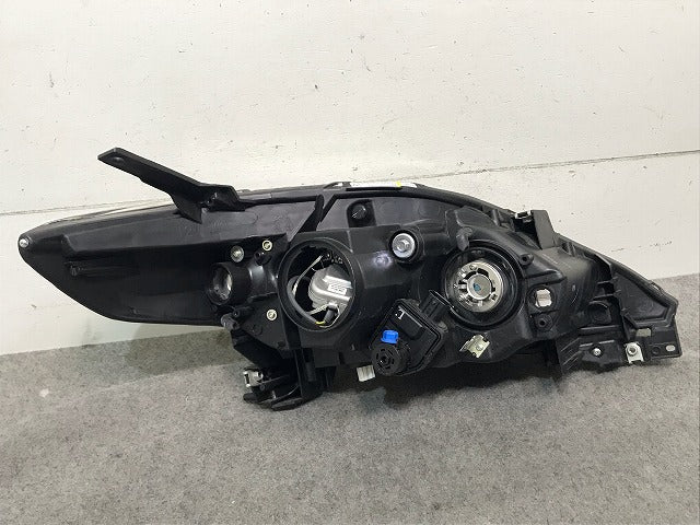 プレマシー CREW/CR3W 純正 前期 左ヘッドライト/ランプ キセノン HID レベライザー STANLEY P5104L マツダ (114820)