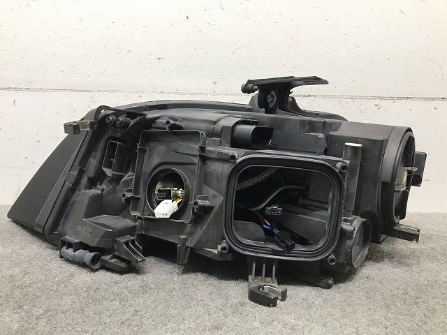 A4 8K系 純正 前期 右ヘッドライト/ランプ キセノン HID LED AL Automotive Lighting 8K0 941 004 D アウディ(114822)