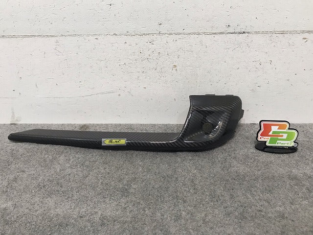 新品! カイエン 959 2018- 純正 右フロントバンパー ロア グリル トリム モール 9Y0807824B 9Y0 807 824 B 03G カーボン調 (114844)