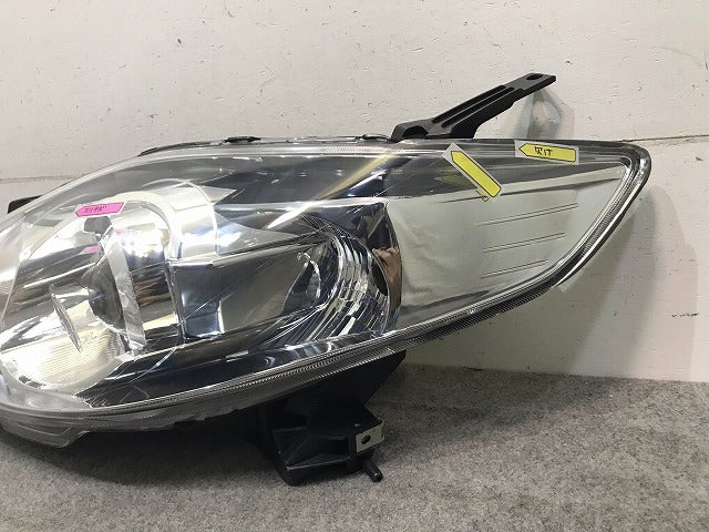 プレマシー CREW/CR3W 純正 左ヘッドライト/ランプ キセノン HID レベライザー STANLEY P5104 マツダ (114850)