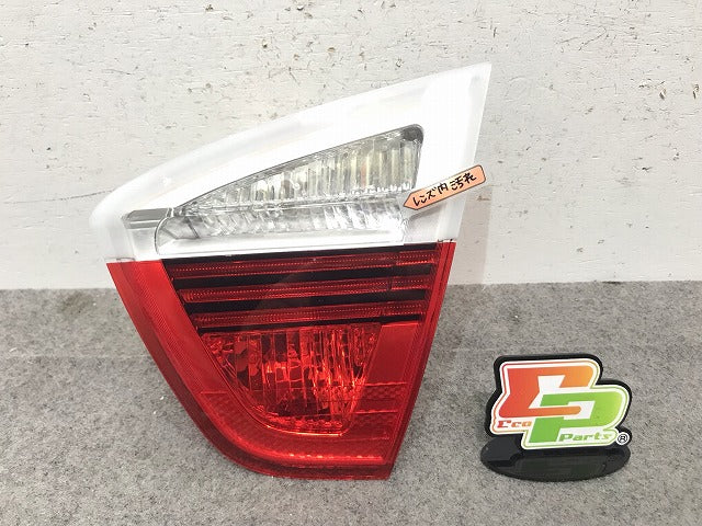 新品! 3シリーズ/セダン/E90 純正 前期 右テールランプ/ライト/レンズ ハロゲン 63 21 6 937 460/63216937460 BMW(114851)