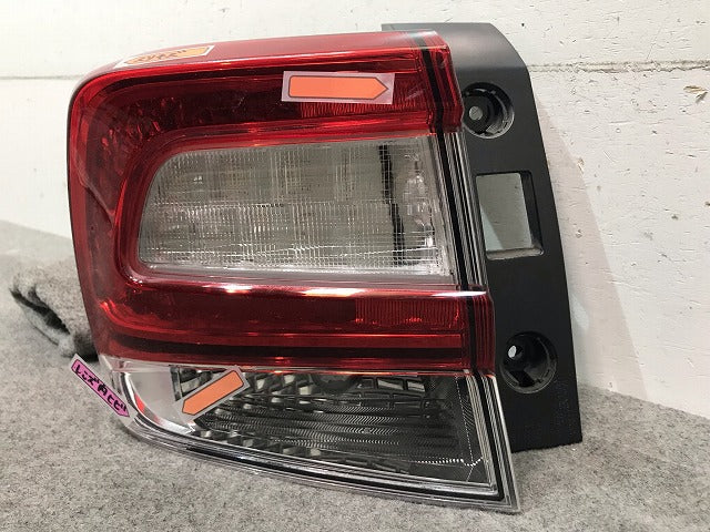 インプレッサスポーツ GT2/GT3/GT6/GT7 純正 前期 左テールランプ/ライト/レンズ LED MOBIS FBM924-21 スバル (114920)