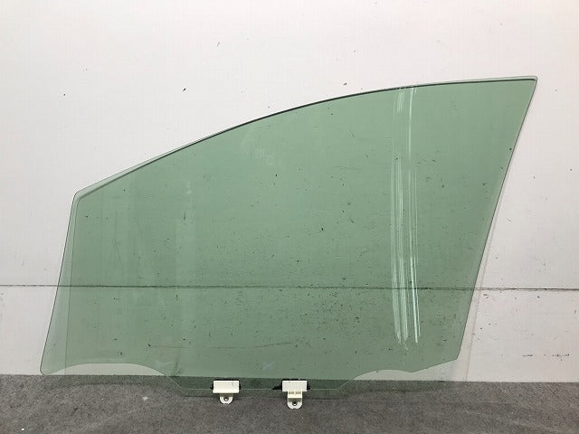ノート E13 純正 右フロントガラス 43R-00014 日産 (114993)