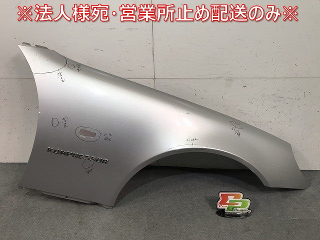SLKクラス R170 純正 右フロントフェンダー ブリリアントシルバー カラーNo.744 メルセデスベンツ (115032)