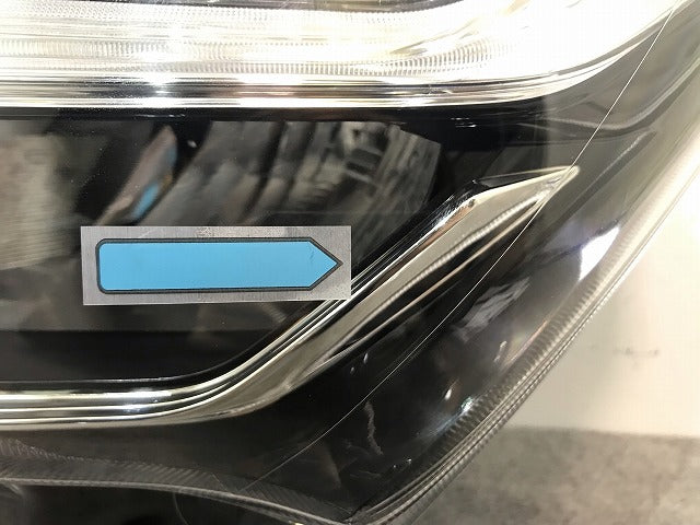 タンク/ジャスティ M900A/M910A 純正 左ヘッドライト/ランプ LED レベライザー STANLEY W3917 81170-B1240 トヨタ (115042)