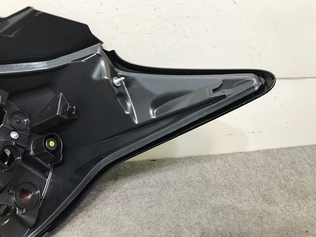 ヤリス KSP210/MXPA10/MXPH10 純正 左テールランプ/ライト/レンズ ハロゲン KOITO K0-9 81561-K0010 トヨタ (115259)
