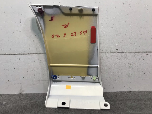 新品! リンカーン/タウンカー 1998-2007 純正 右フロントフェンダープロテクター/マッドガード/サイドパネル F8VB16C054(115284)
