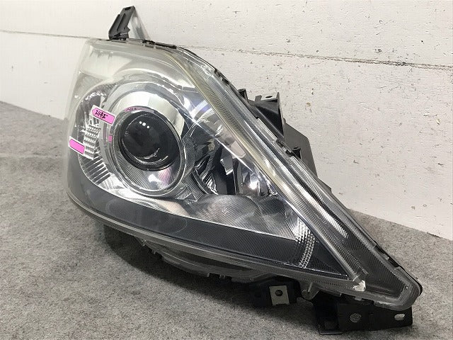 プレマシー CREW/CR3W 純正 後期 右ヘッドライト/ランプ キセノン HID レベライザー STANLEY P7696 マツダ (115287)