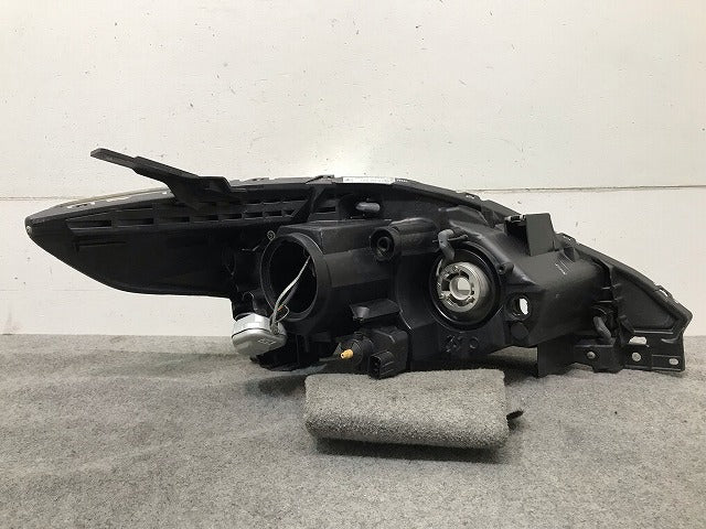 プレマシー CREW/CR3W 純正 後期 左ヘッドライト/ランプ キセノン HID レベライザー AFS無 STANLEY P7696 マツダ (115288)