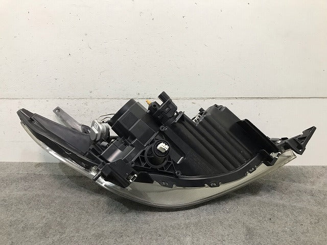 プレマシー CREW/CR3W 純正 後期 左ヘッドライト/ランプ キセノン HID レベライザー AFS無 STANLEY P7696 マツダ (115288)