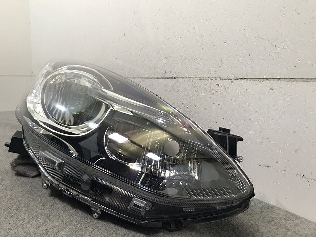 デミオ/スカイアクティブ DEJFS 純正 後期 右ヘッドライト/ランプ LED レベライザー STANLEY W1212 マツダ (115291)
