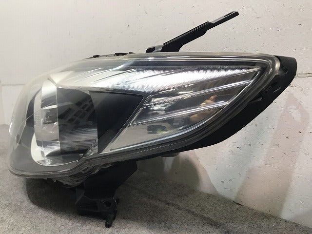 プレマシー CREW/CR3W 純正 後期 左ヘッドライト/ランプ キセノン HID レベライザー STANLEY P7696 マツダ (115294)